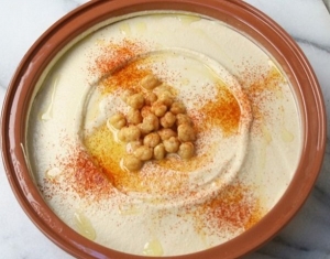 Hummus (??? ???????)